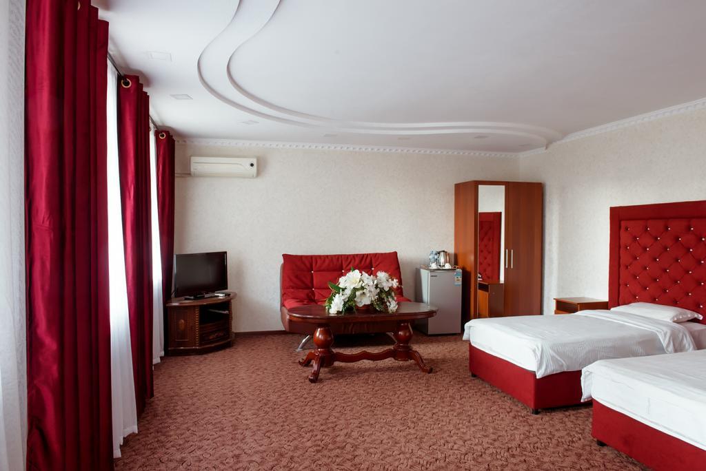 Grand Hotel Biškek Exteriér fotografie