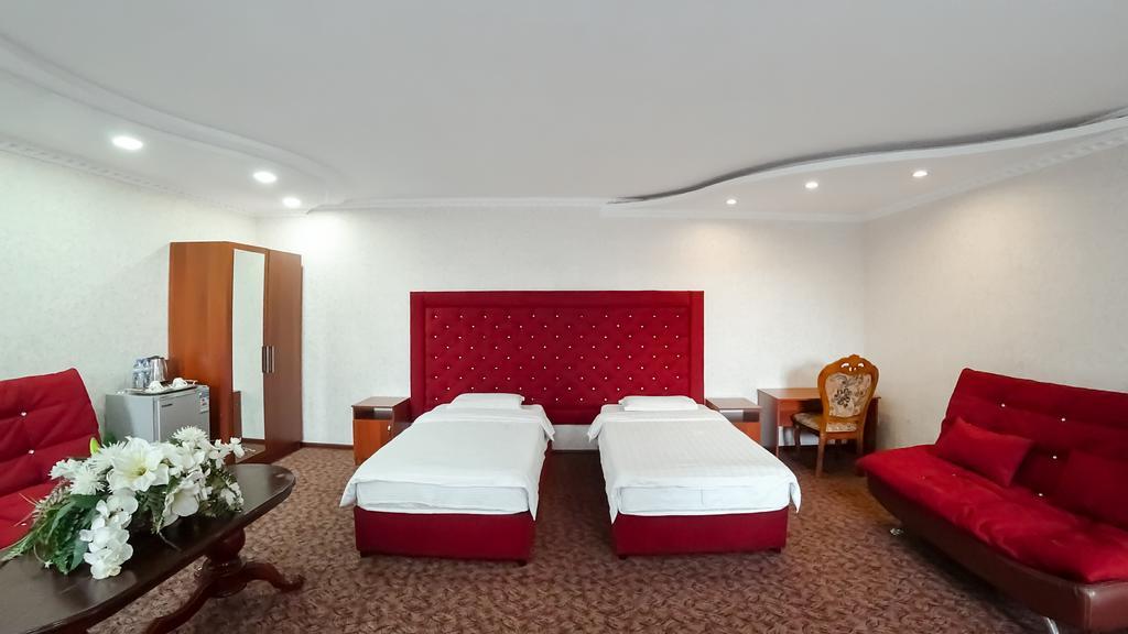 Grand Hotel Biškek Exteriér fotografie